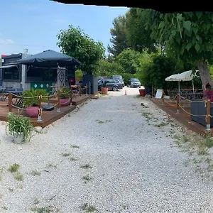 Des Moulins Hotel